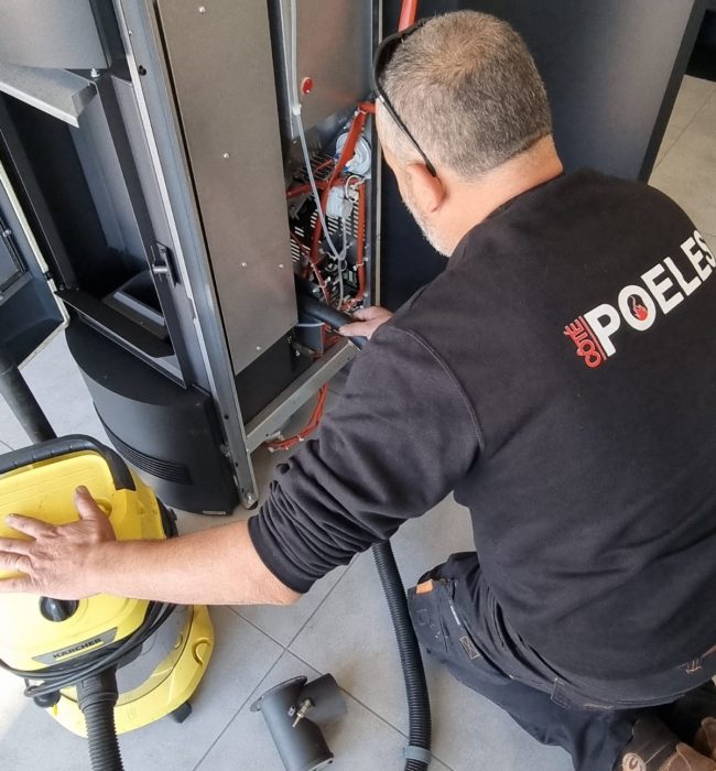 Technicien Clarys Coté Poêle Vaucluse